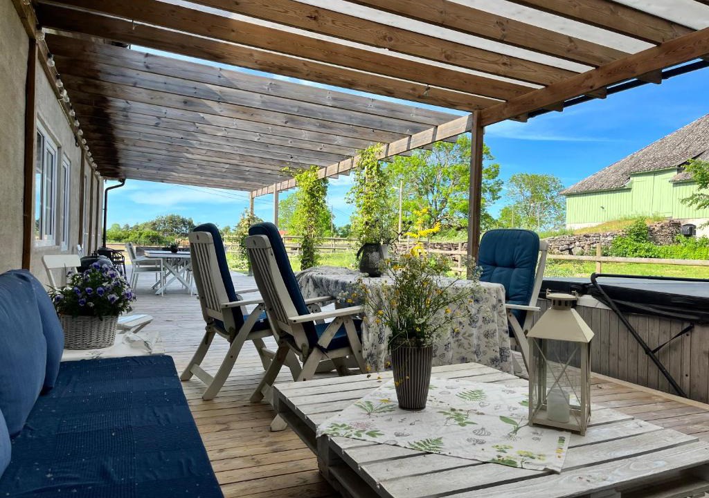 Stora Fro Bed & Breakfast | Ölands Yoga Studio & Islandshästar, Stugor & Rum