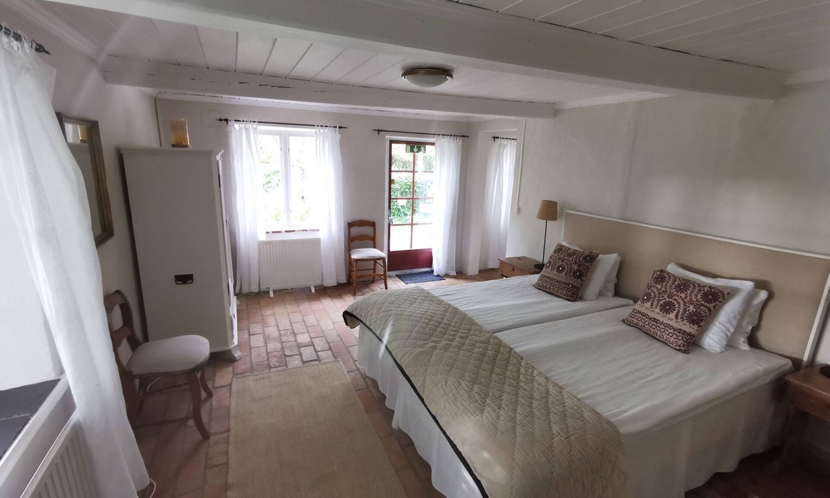 Borrby Bed & Breakfast | Östangård Bed & Breakfast