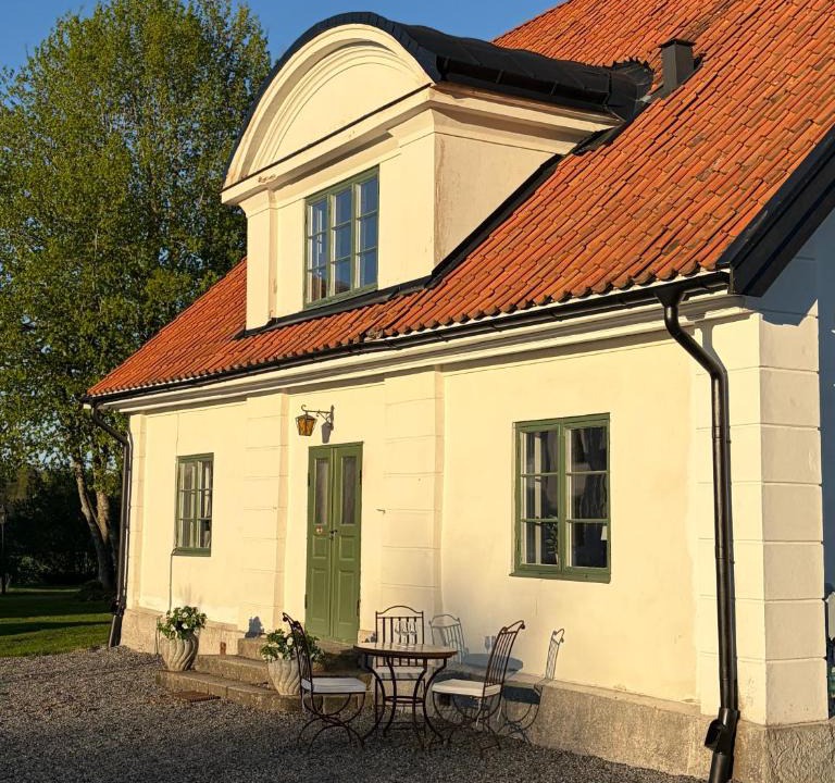 Malmkoping Villa | Östra Flygeln Grinda Säteri