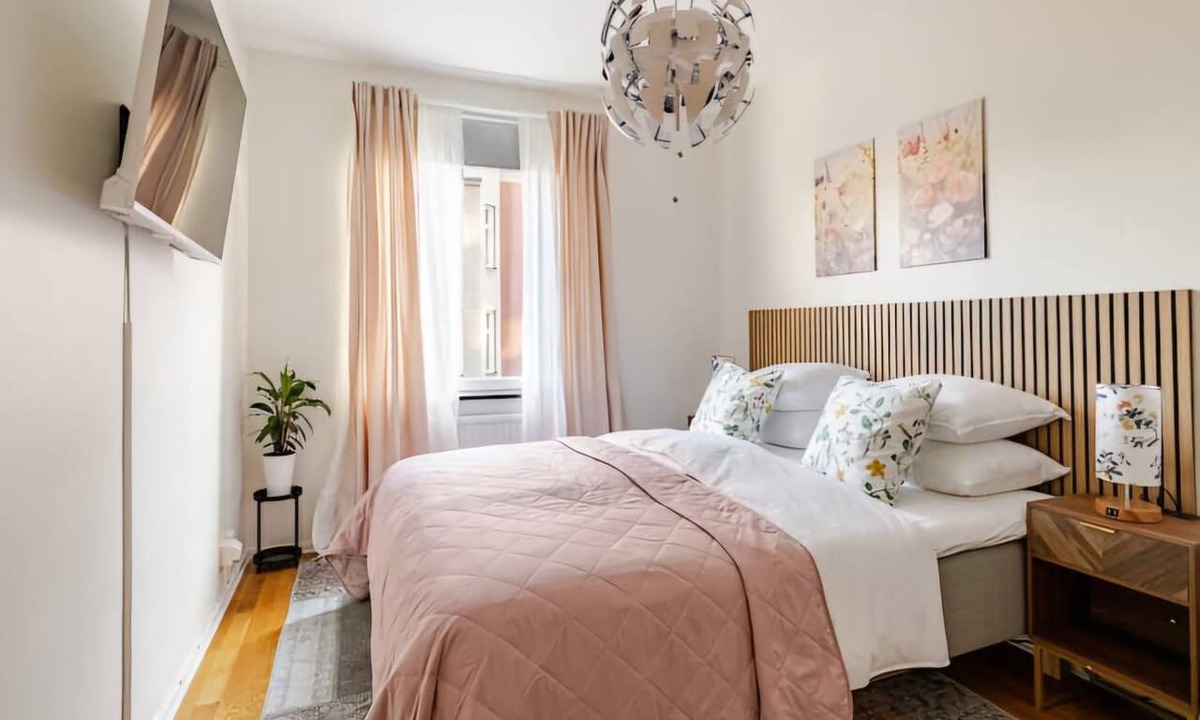 Sodermalm Apartment | 1-bedroom apartment in Södermalm next to the metro