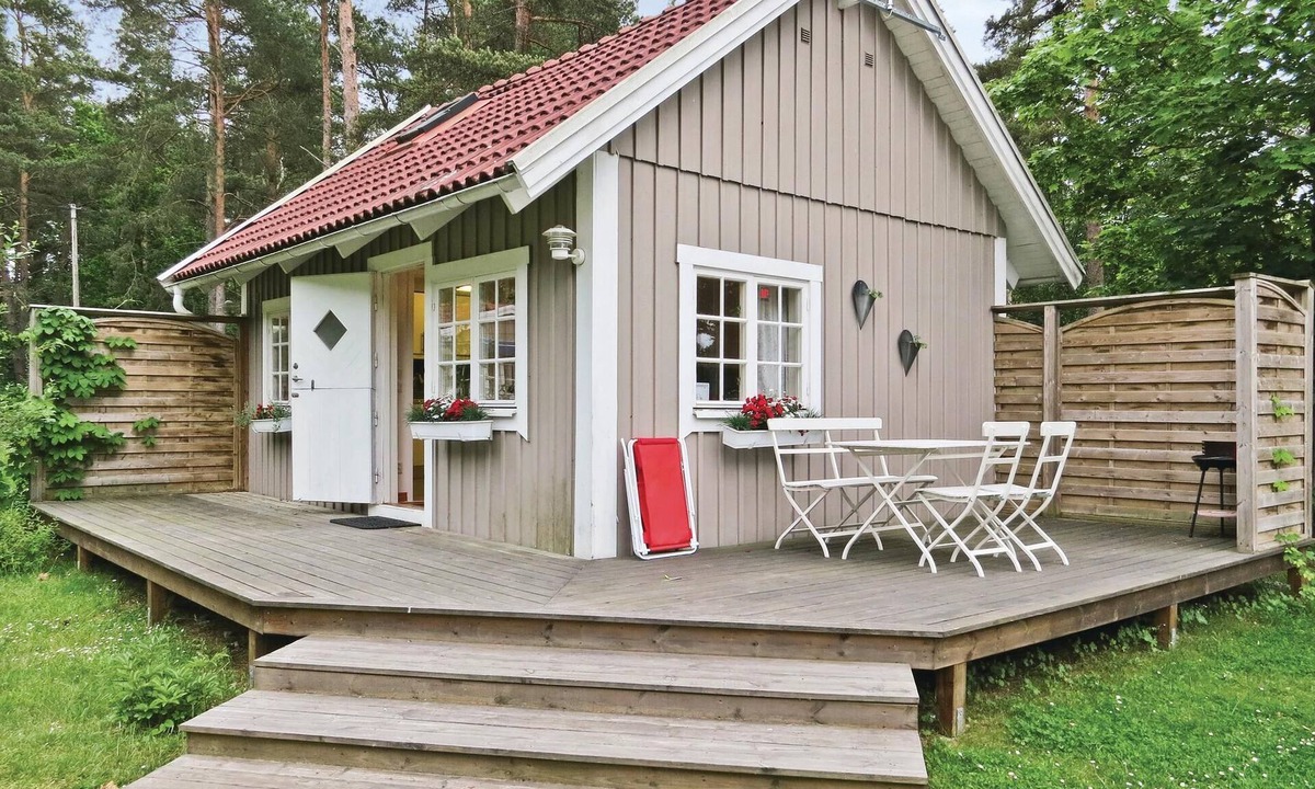 Farjestaden House | 1 bedroom awesome home in Färjestaden
