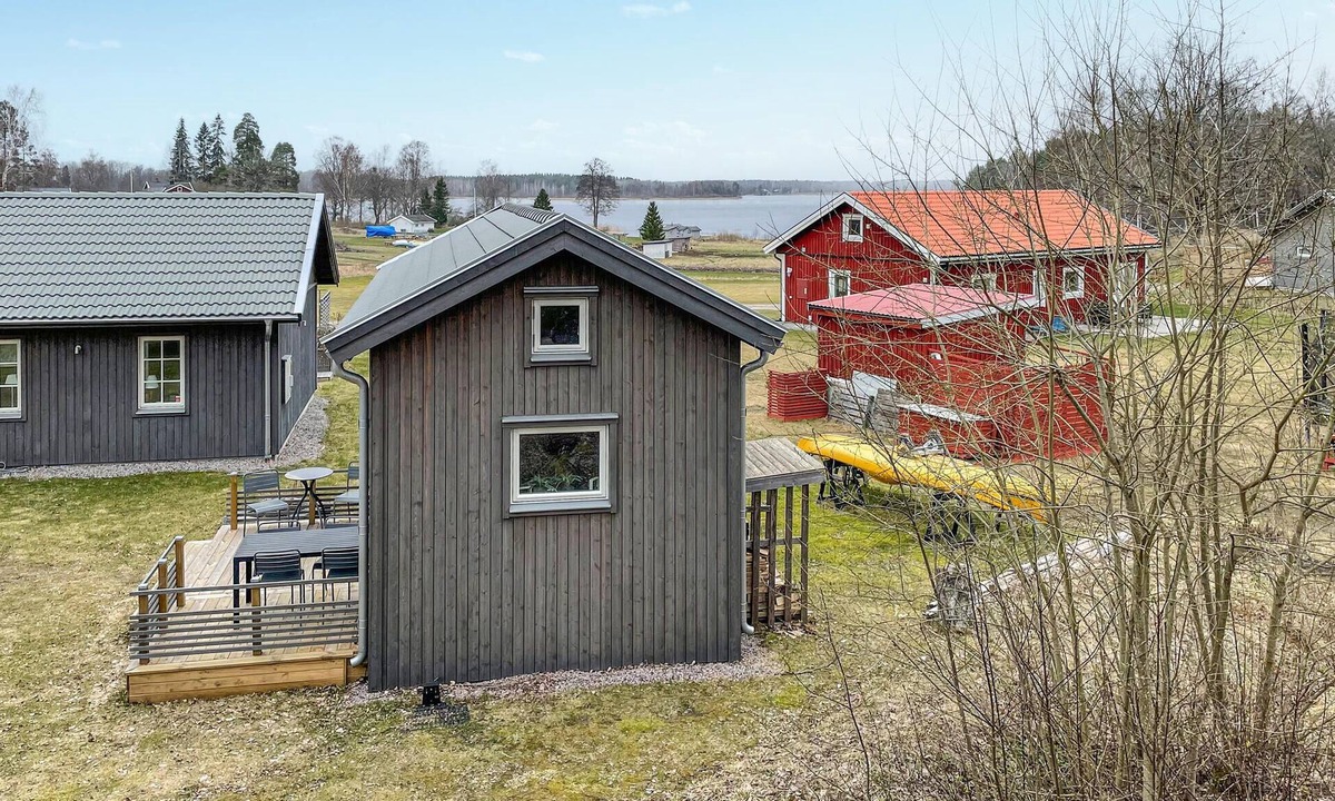 Orebro County House | 1 bedroom gorgeous home in Glanshammar