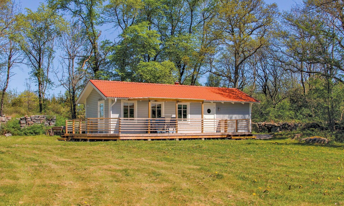 Bredavik House | 1 bedroom lovely home in Sturkö