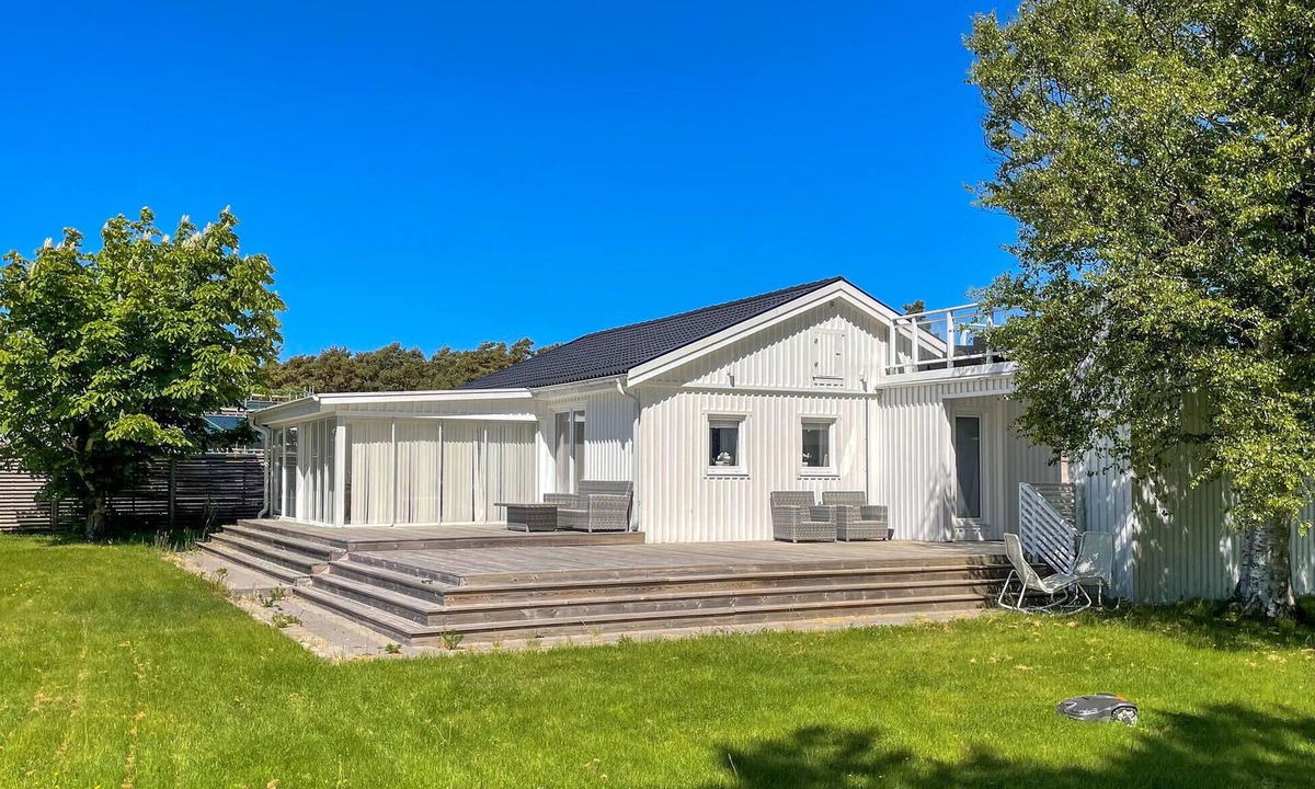 Varberg Municipality House | 1 bedroom nice home in åskloster
