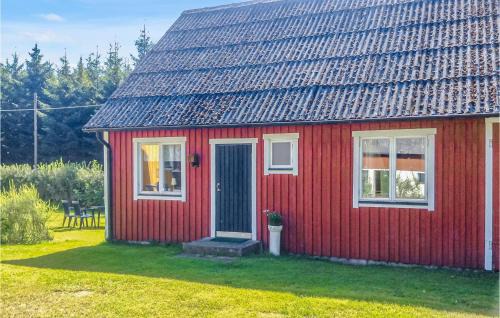 Roke House | 1 Bedroom Stunning Home In Röke