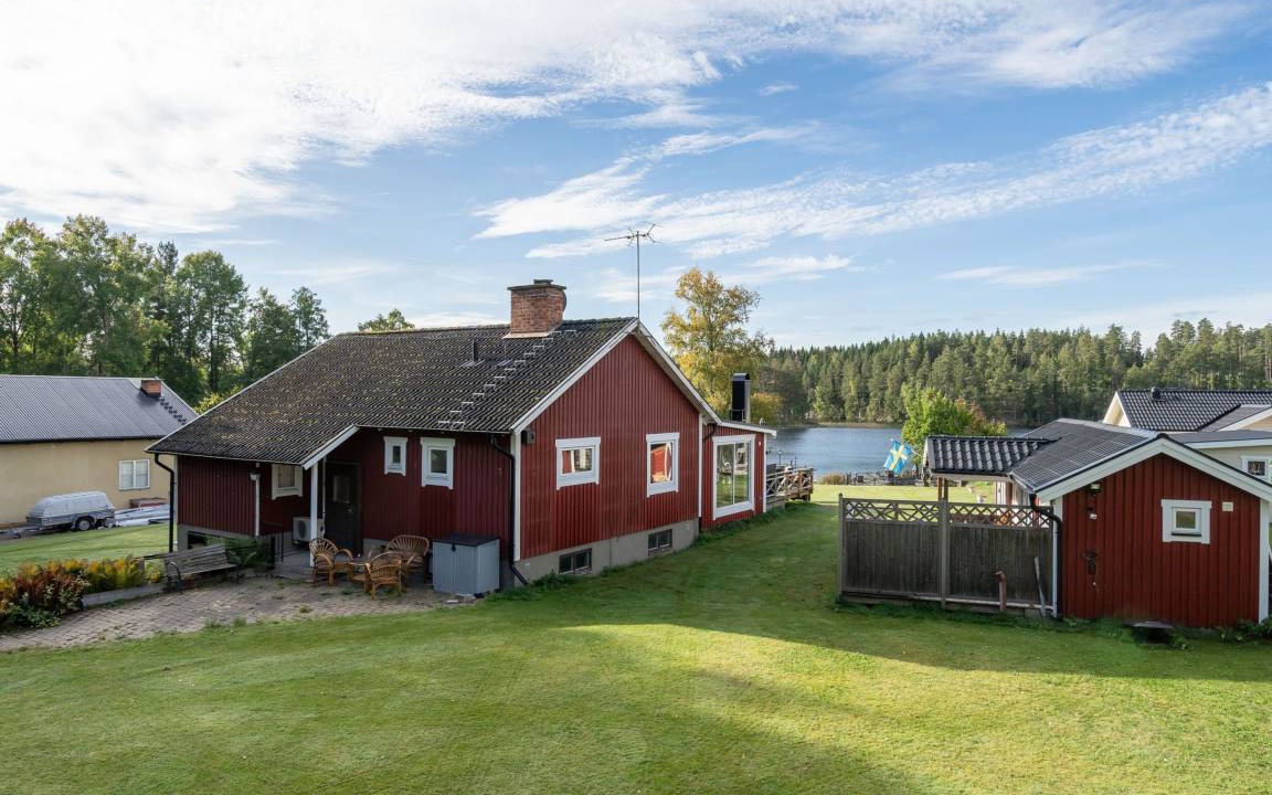 Katrineholm House | 100 m² House ∙ 4 bedrooms ∙ 8 guests