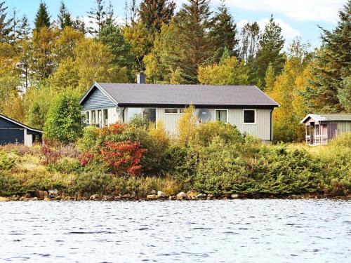 Kvenvær House | 12 person holiday home in Kvenvær