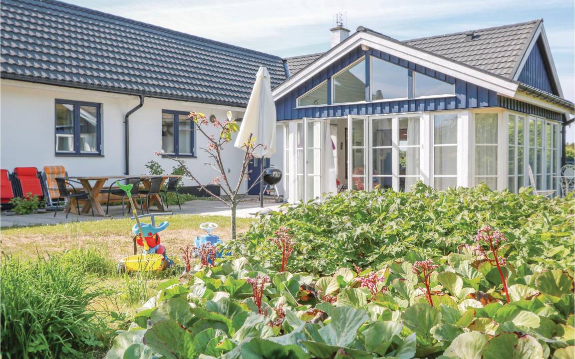 Svarte House | 154 m² House ∙ 3 bedrooms ∙ 8 guests