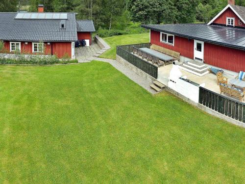 Mellerud House | 17 person holiday home in MELLERUD-By Traum