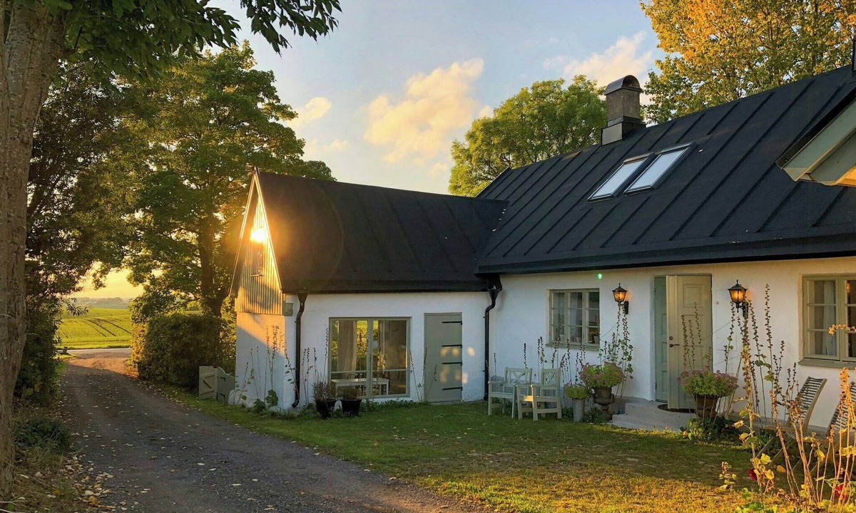 Rydsgard House | 1800s farmhouse in the rolling Skivarp hills