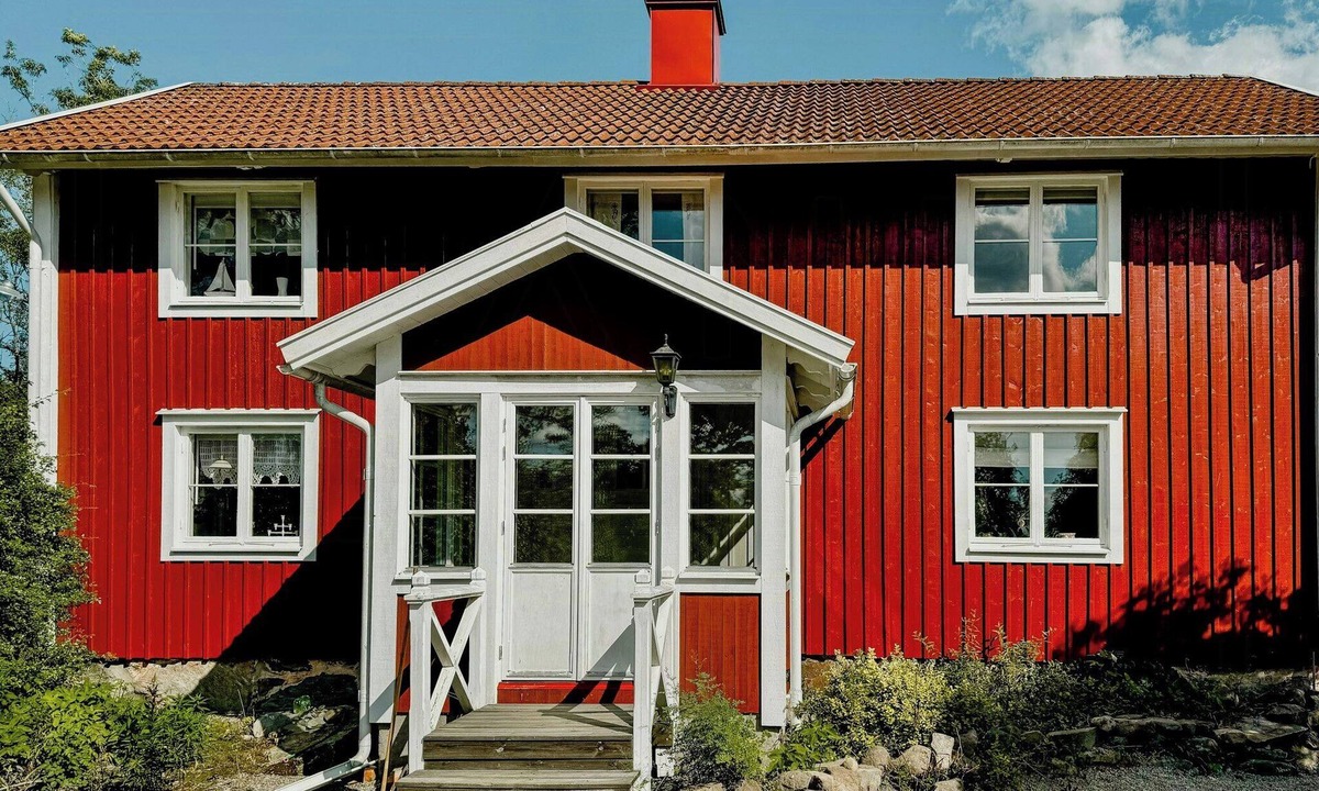 Urshult House | 1800s holiday home near Åsnen and national park