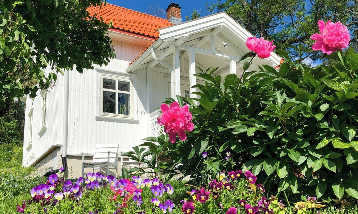 Ovre Eiker House | 1840s smallholding with farmyard calm
