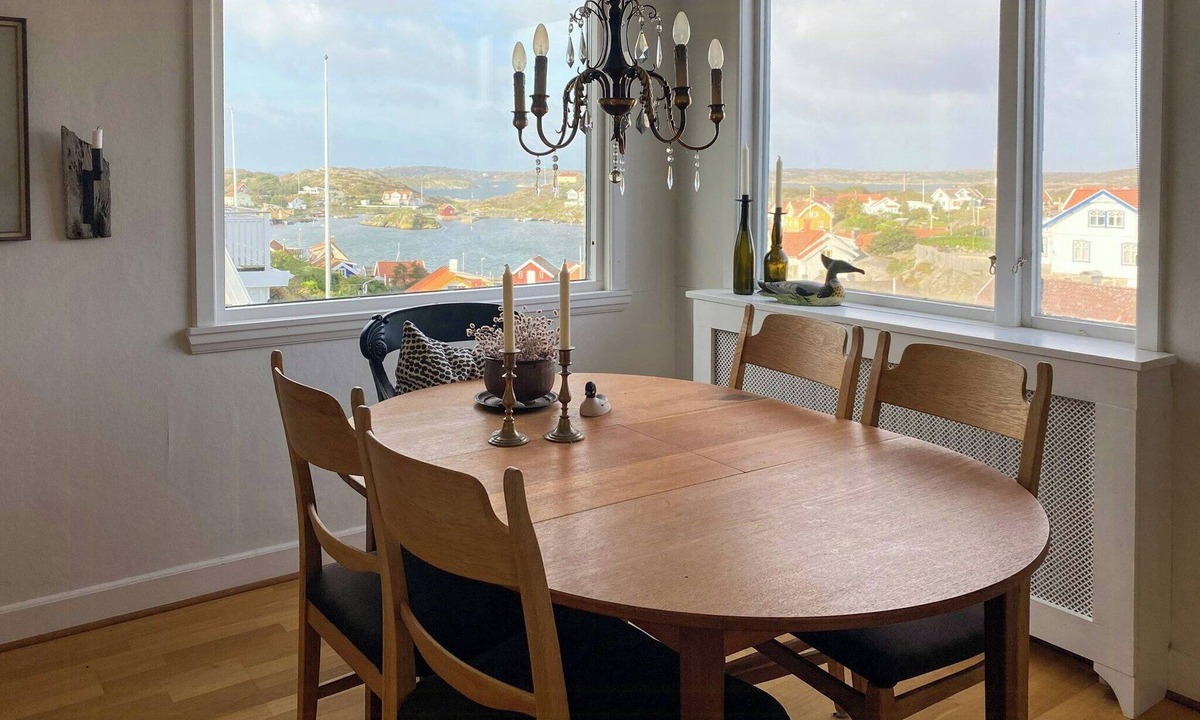 Kyrkesund House | 1930s house with sea views in Kyrkesund