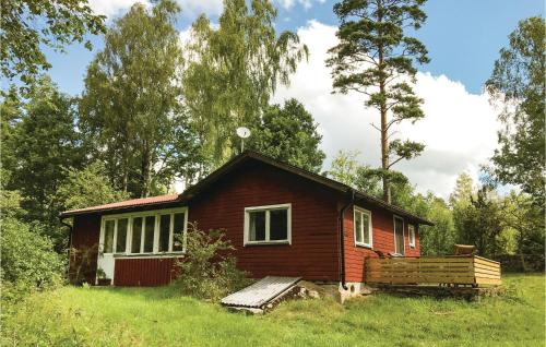 Tvetaryd House | 2 Bedroom Awesome Home In Bräkne Hoby