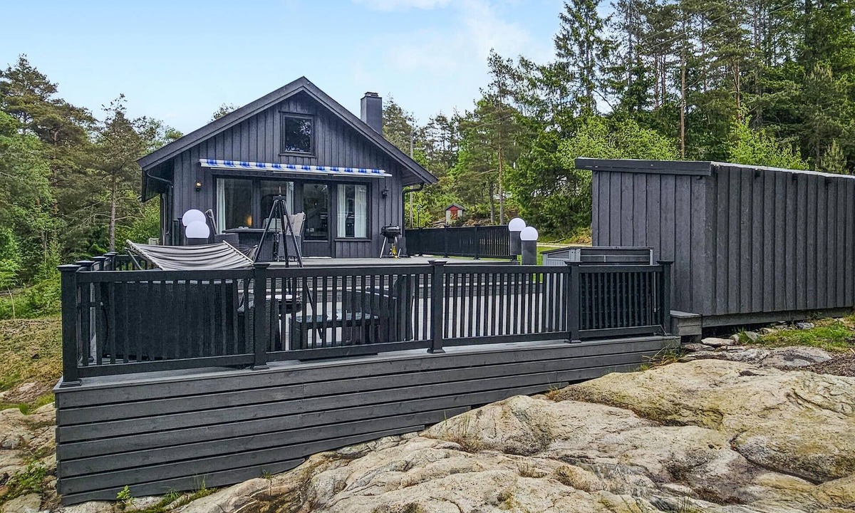 Gressvik House | 2 bedroom awesome home in Gressvik