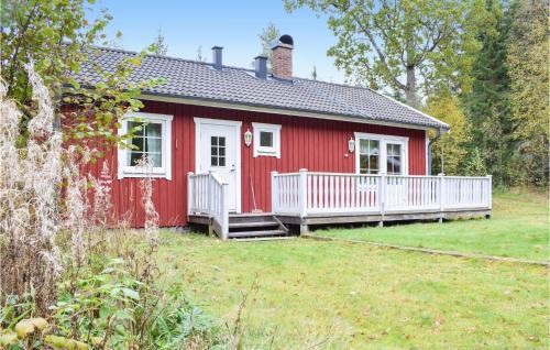 Tviklippan House | 2 Bedroom Awesome Home In Eksjö