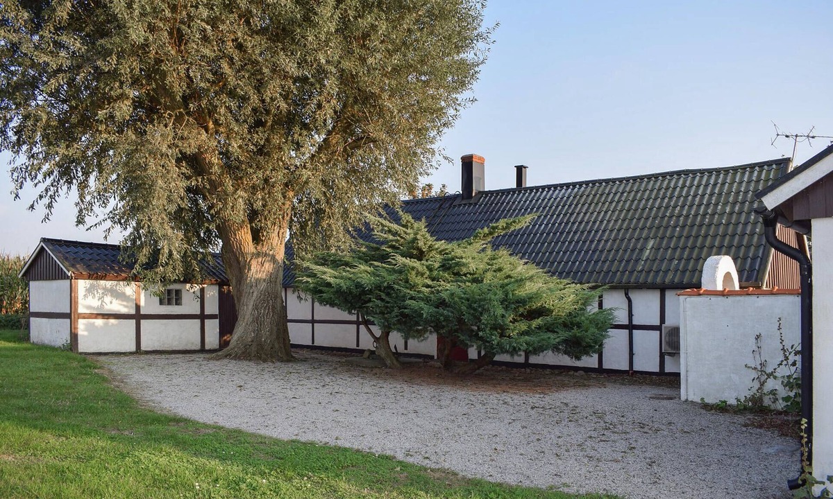 Glemminge House | 2 bedroom beautiful home in Glemmingbro