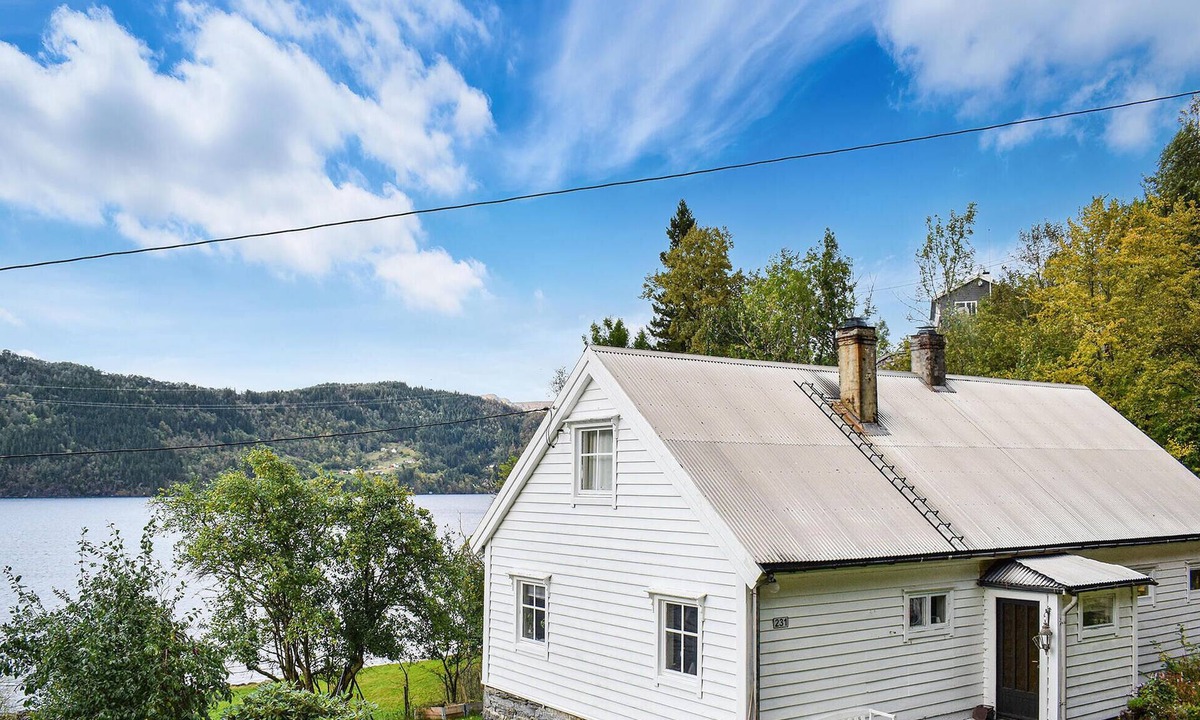 Samnanger House | 2 bedroom cozy home in Tysse