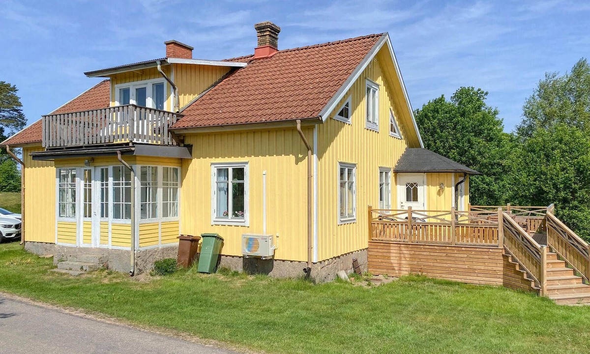 Hylte House | 2 bedroom gorgeous home in Hyltebruk