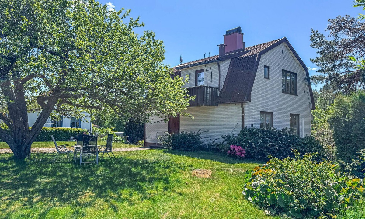 Gunnebo House | 2 bedroom gorgeous home in Gunnebo