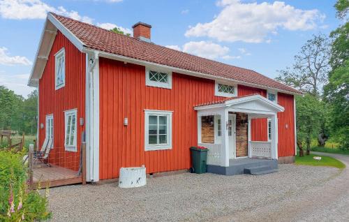 Lonashult House | 2 Bedroom Lovely Home In Lönashult