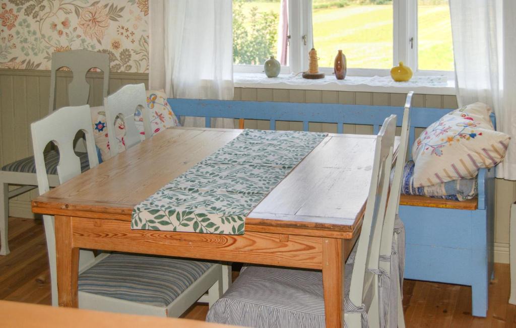 Storfors House | 2 Bedroom Lovely Home In Bjurtjärns Socken