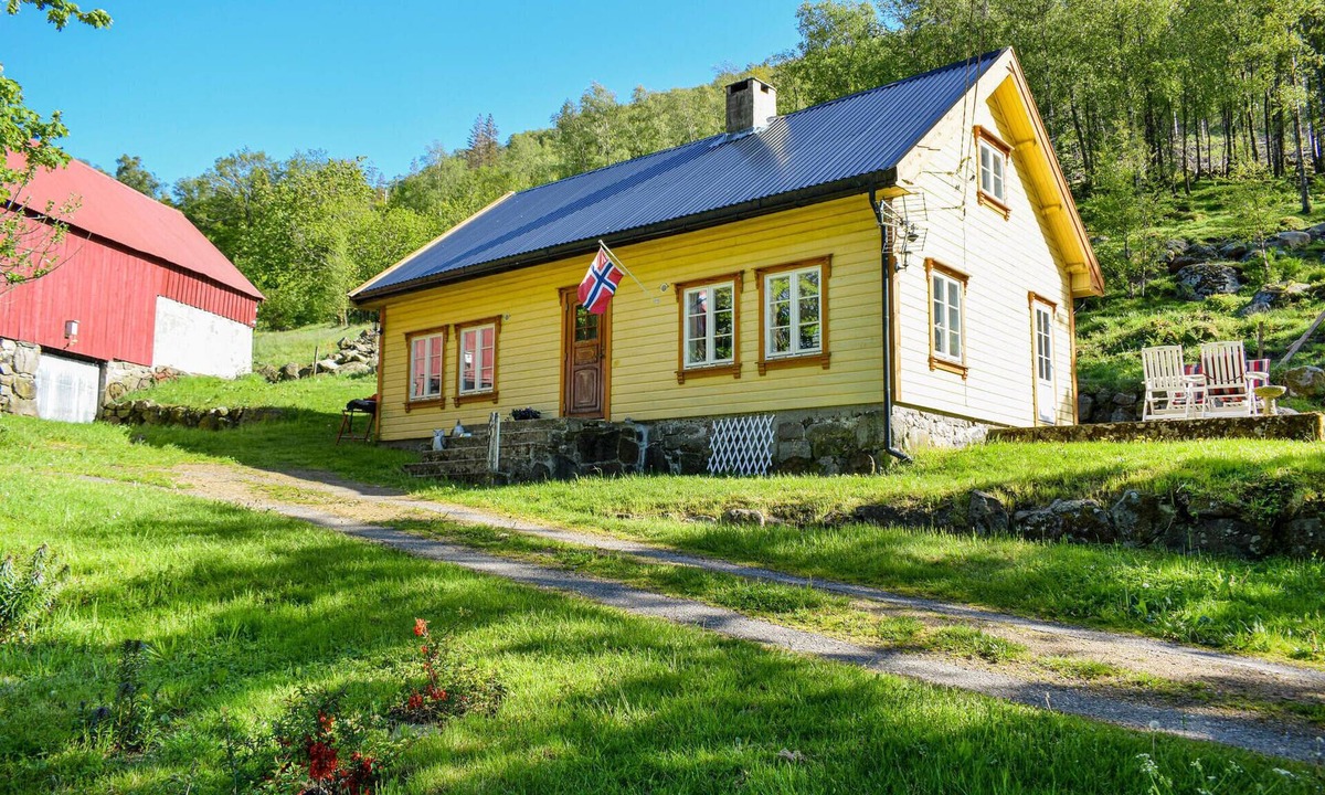 Farsund House | 2 bedroom nice home in Farsund