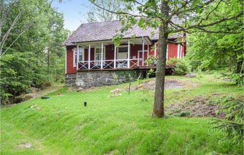 Asarum House | 2 Bedroom Stunning Home In Asarum