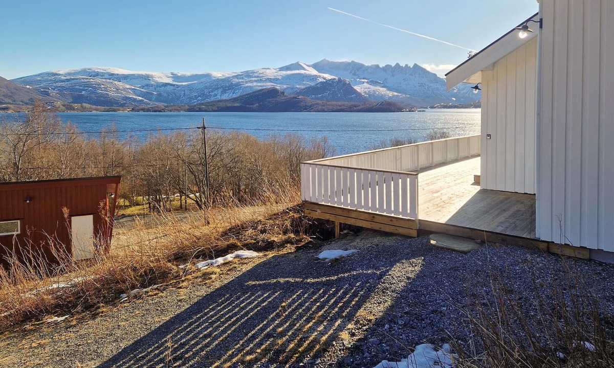Gildeskal House | 3 bedroom awesome home in Sandhornøy