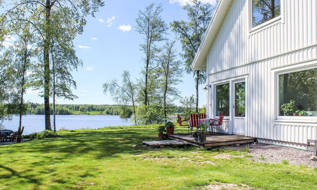 Orebro County House | 3 bedroom awesome home in örebro