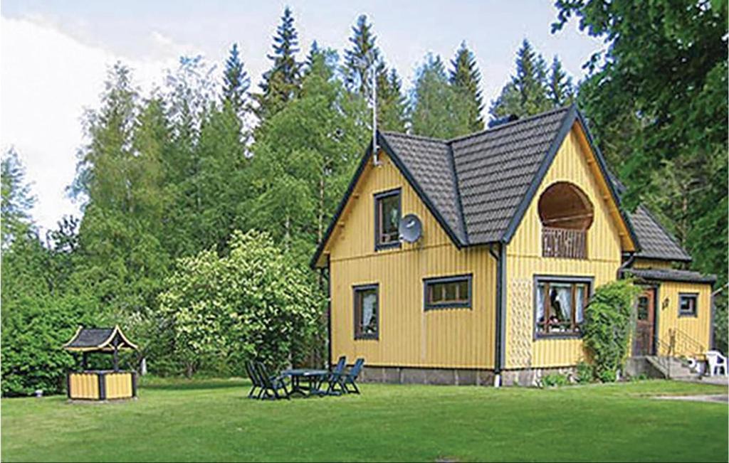 Almhult House | 3 Bedroom Awesome Home In Älmhult