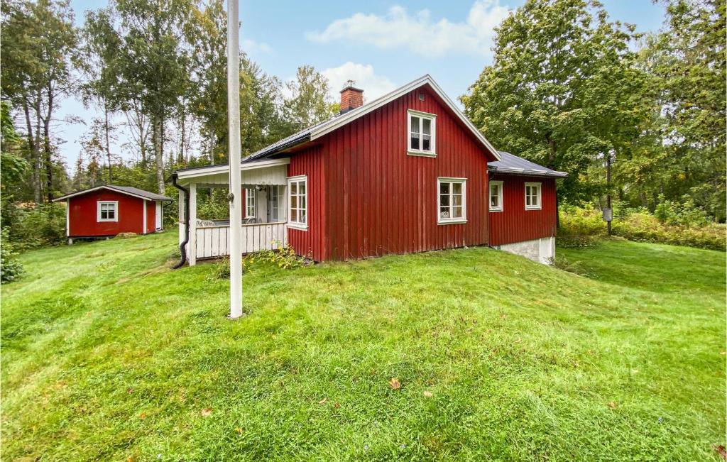 Rullan House | 3 Bedroom Cozy Home In Långserud