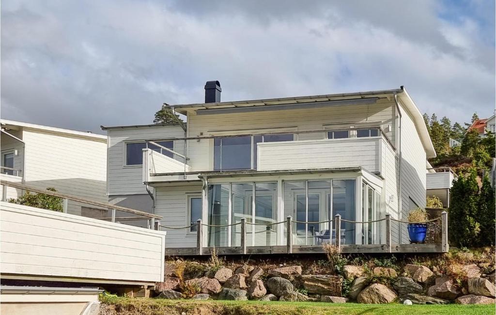 Uddevalla House | 3 Bedroom Lovely Home In Uddevalla