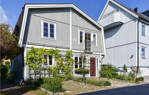 Lango House | 3 Bedroom Nice Home In Karlskrona