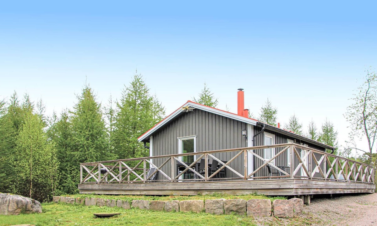 Torup House | 3 bedroom pet friendly home in Torup