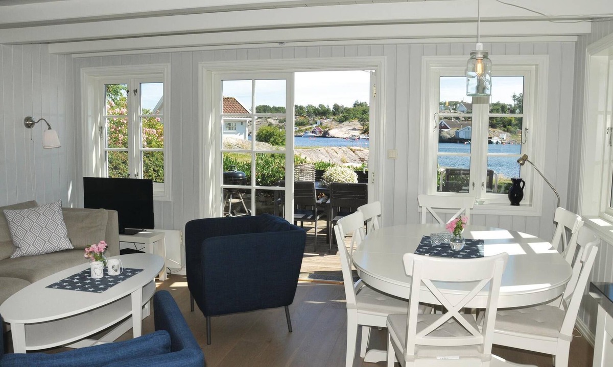 Flekkerøy House | 3 bedroom stunning home in Flekkerøy