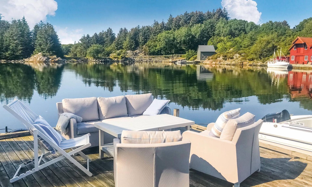 Bokn House | 4 bedroom amazing home in Bokn