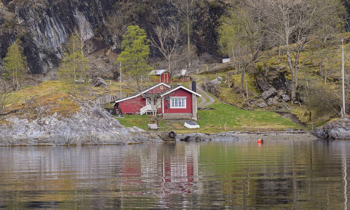Fusa House | 4 bedroom beautiful home in Nordtveitgrend