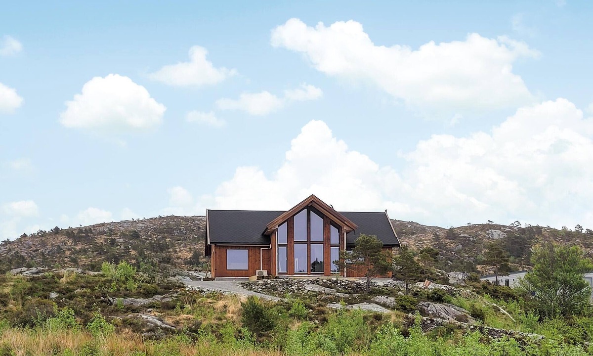 Sveio House | 4 bedroom cozy home in Sveio