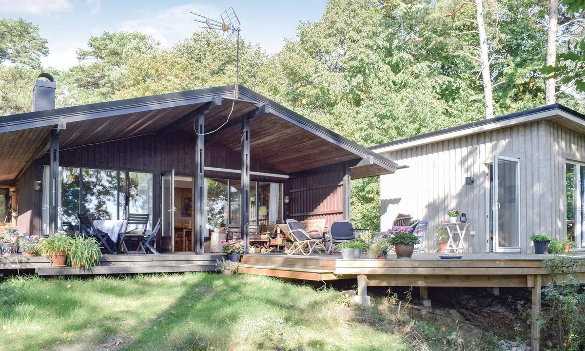 Aspet House | 4 bedroom nice home in åhus