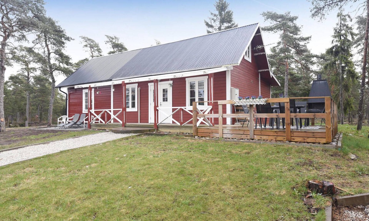 Visby House | 4 bedroom pet friendly home in Visby