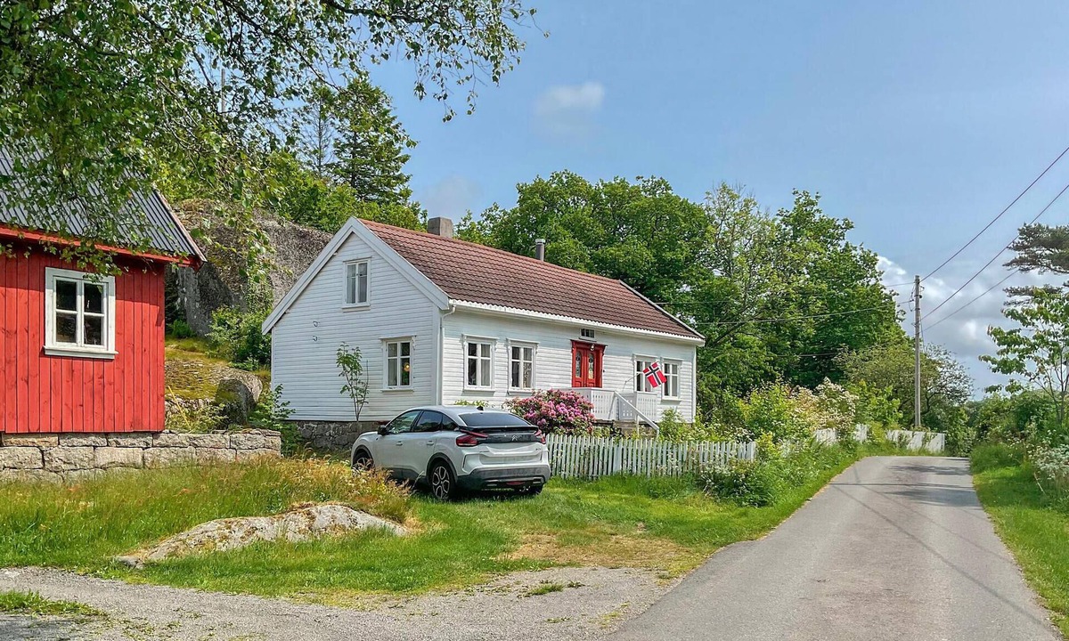Farsund House | 4 bedroom pet friendly home in Farsund