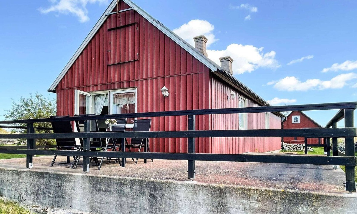 Fora House | 4 person holiday home in BORGHOLM