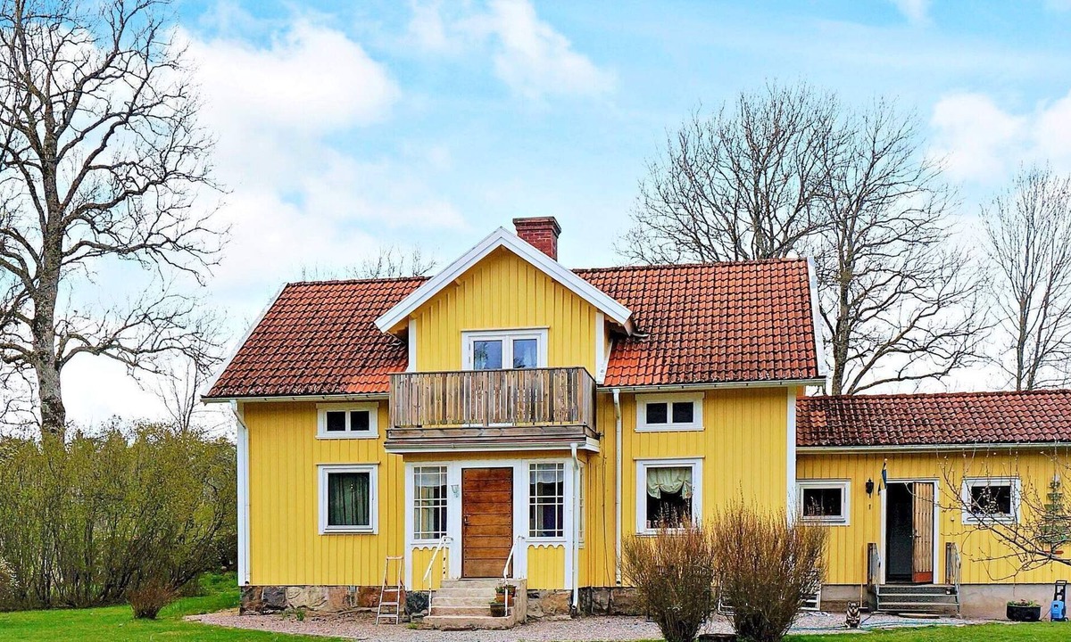 Trollhattan Municipality House | 4 person holiday home in UPPHÄRAD