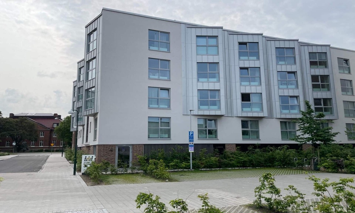 Limhamn House | 4 person holiday park home in TESTBY