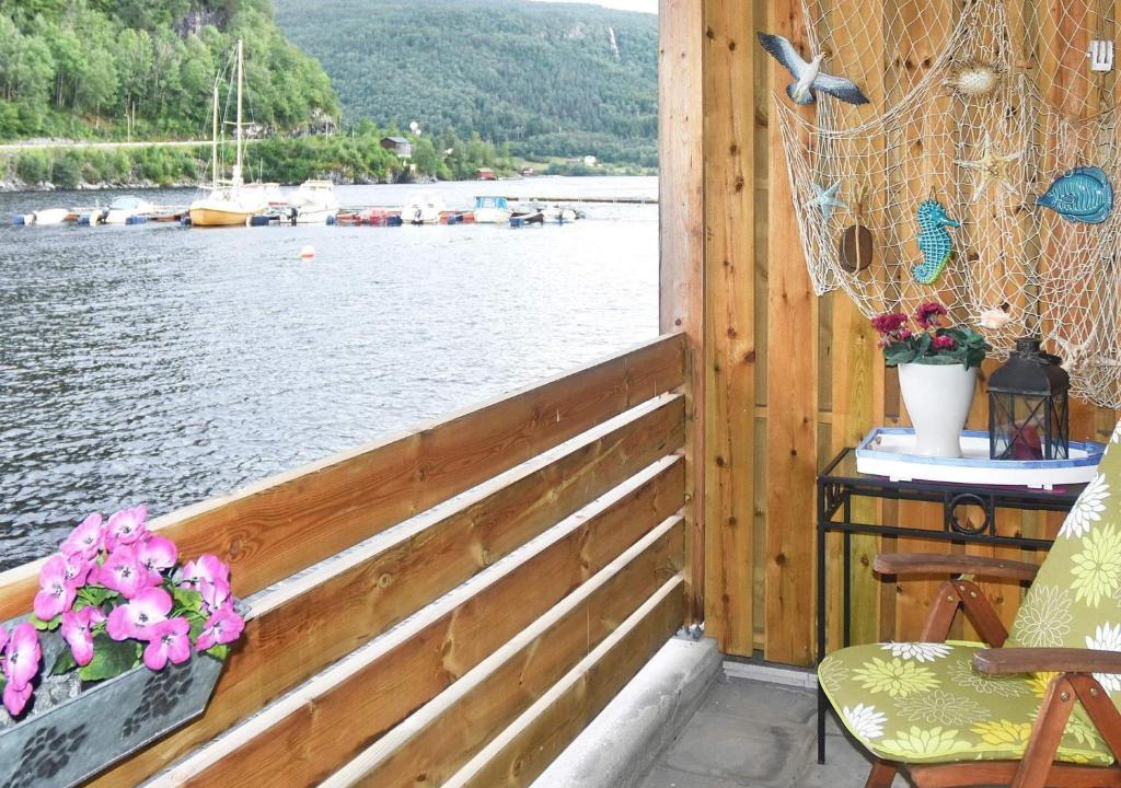 Leirvik House | 4 star holiday home in Leirvik i Sogn