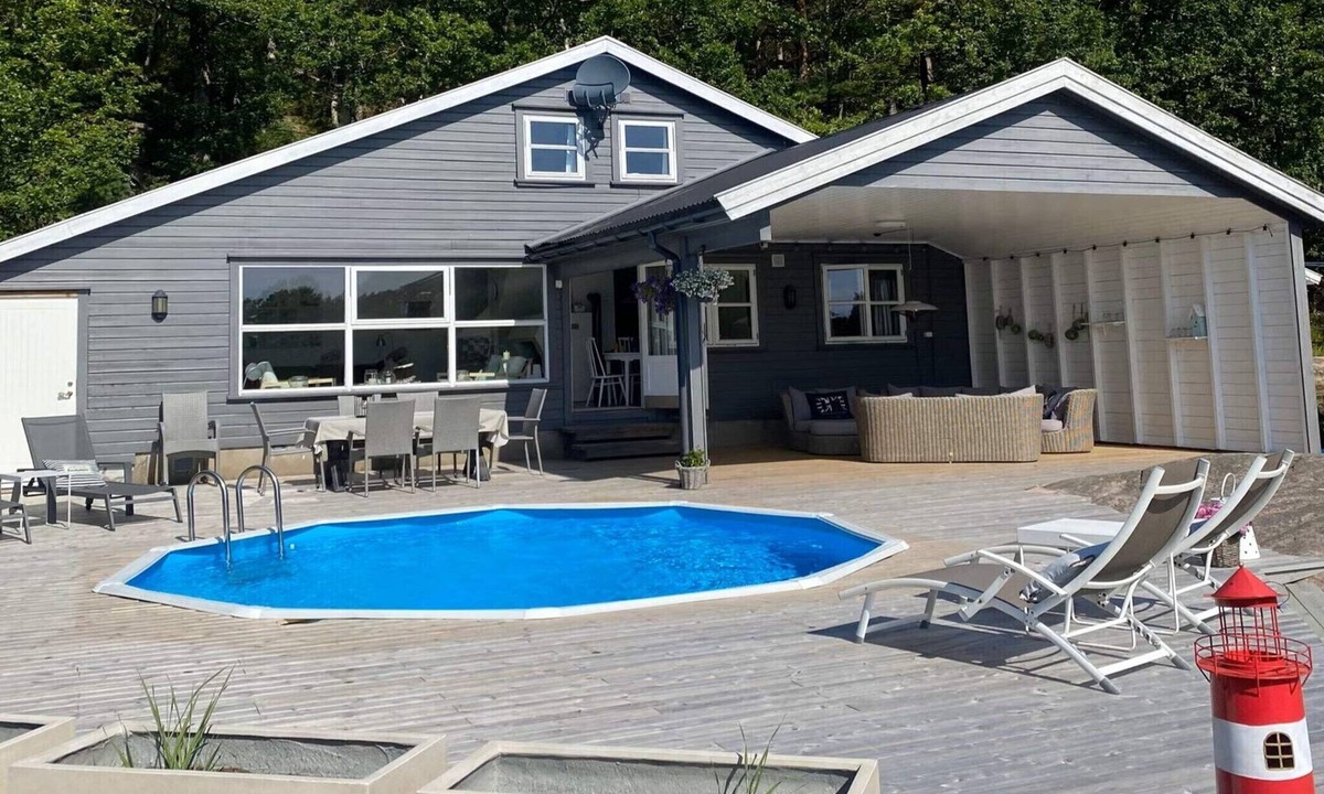 Ny Hellesund House | 4 star holiday home in Sogne