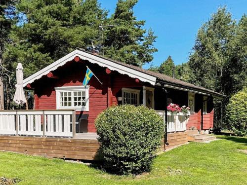 Lillykyrka House | 4 star holiday home in ENKÖPING