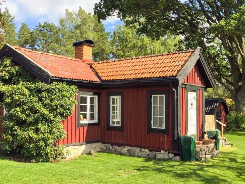 Droppsta House | 4 star holiday home in Märsta