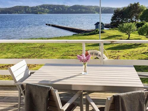 Ljungskile House | 4 star holiday home in Ljungskile